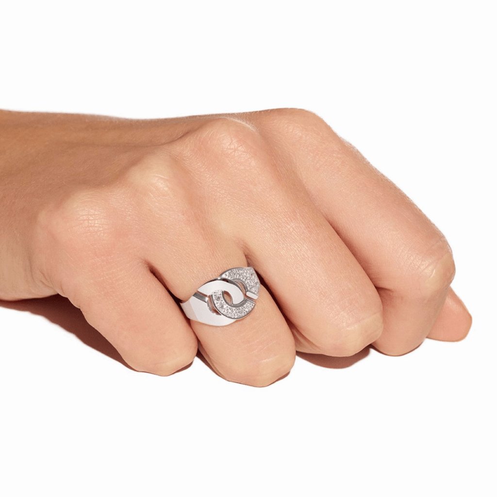 dinh van Menottes Dinh Van ring witgoud met diamant - 267103 - #4 dinh van Menottes Dinh Van ring witgoud met diamant - 267103 - #4