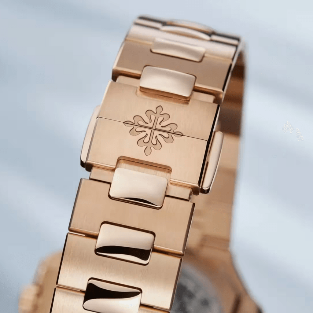 Patek Philippe Cubitus 40mm - 7128/1R-001 - #10 Patek Philippe Cubitus 40mm - 7128/1R-001 - #10