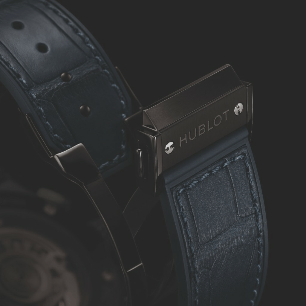 Hublot Classic Fusion Ceramic Blue Chronograph 45mm - 521.CM.7170.LR - #4 Hublot Classic Fusion Ceramic Blue Chronograph 45mm - 521.CM.7170.LR - #4