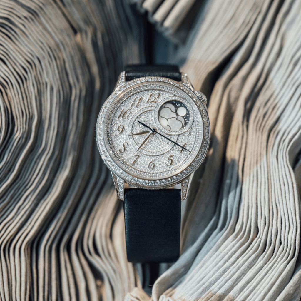 Vacheron Constantin Egerie Moonphase 37mm - 8006F/000G-B499 - #6 Vacheron Constantin Egerie Moonphase 37mm - 8006F/000G-B499 - #6
