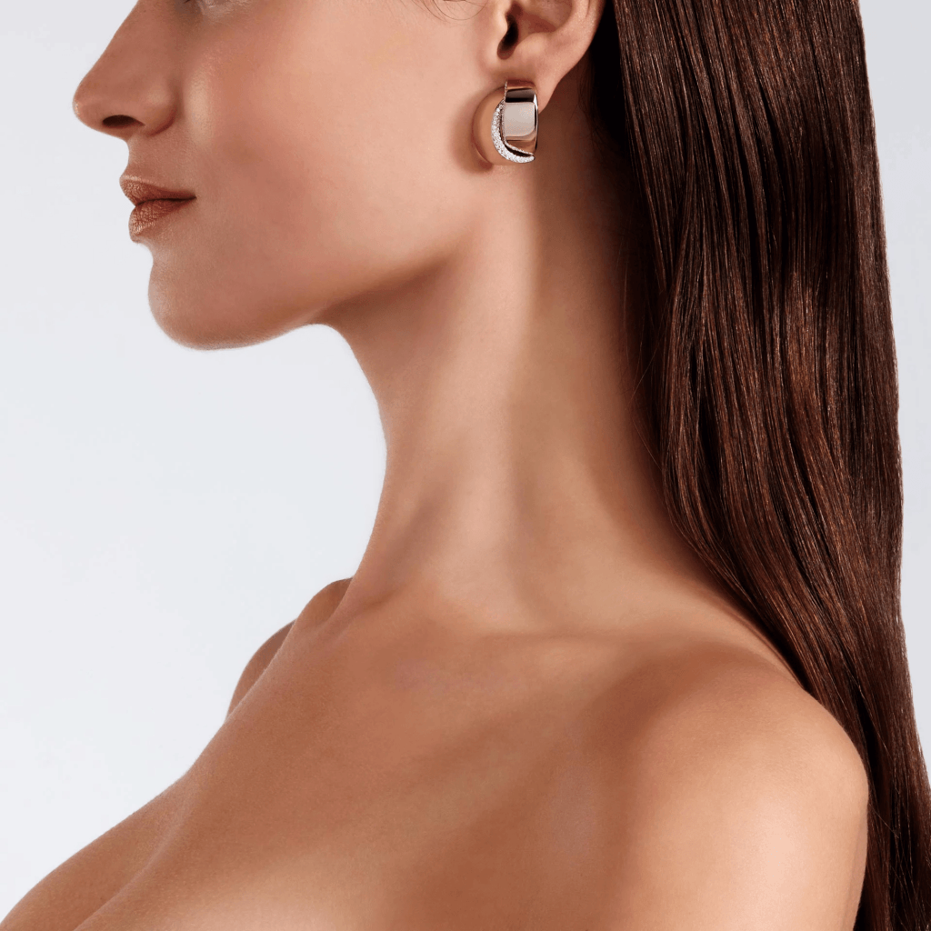 Vhernier Abbraccio oorsieraad witgoud met diamant - PG1511B0365 - #6
