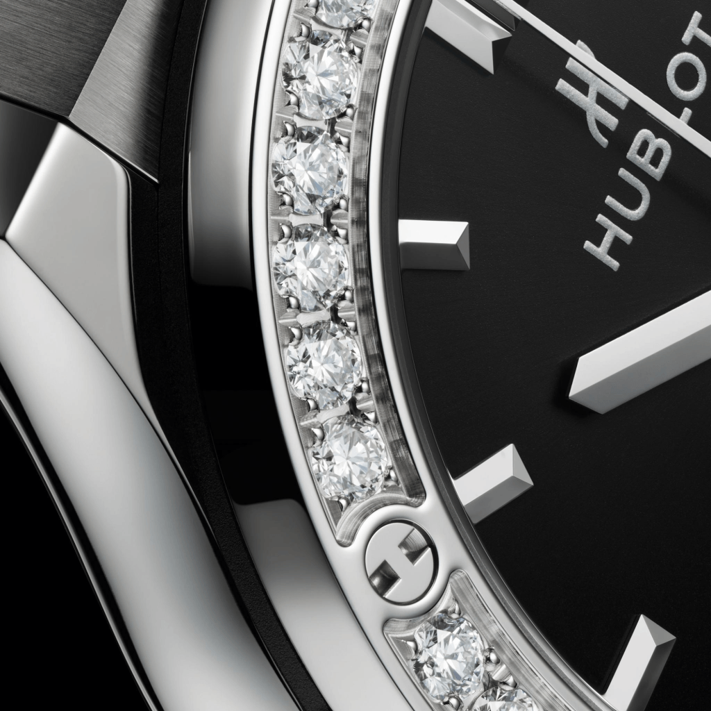 Hublot Classic Fusion Titanium Diamonds 38mm - 565.NX.1470.RX.1204 - #4 Hublot Classic Fusion Titanium Diamonds 38mm - 565.NX.1470.RX.1204 - #4