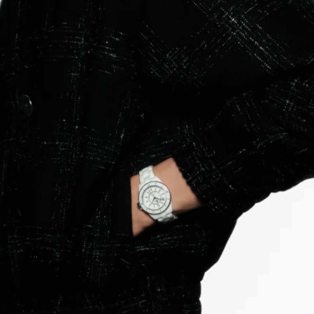 CHANEL J12 White Caliber 12.2 33mm - H5699 - #8 CHANEL J12 White Caliber 12.2 33mm - H5699 - #8