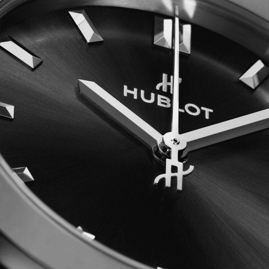 Hublot Classic Fusion Titanium 33mm - 581.NX.1470.RX - #2