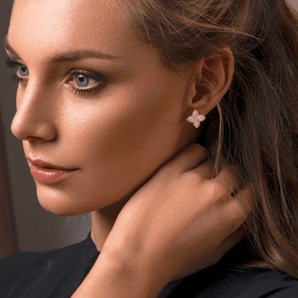 Roberto Coin Princess Flower oorsieraad roodgoud met diamant - ADR777EA0639 - #3