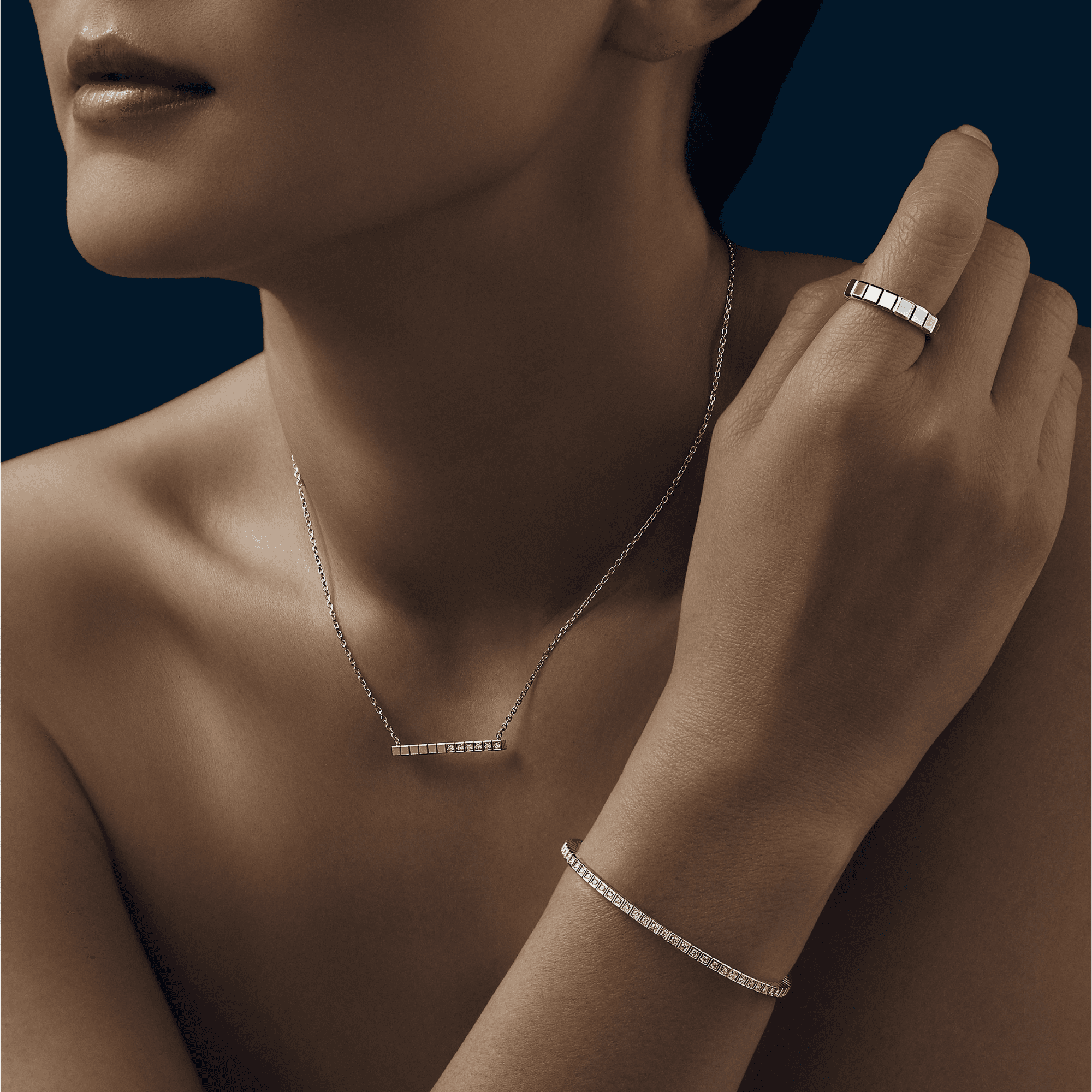 Chopard Ice Cube collier witgoud met diamant - 817702-1002 - #5