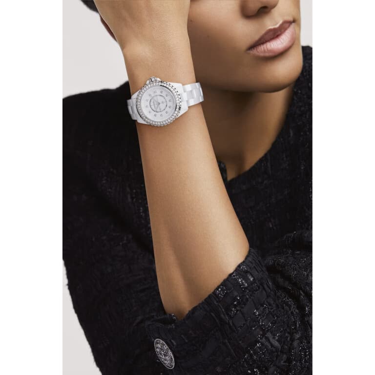 CHANEL J12 White Diamond Bezel & Indicators 33mm - H6418 - #2