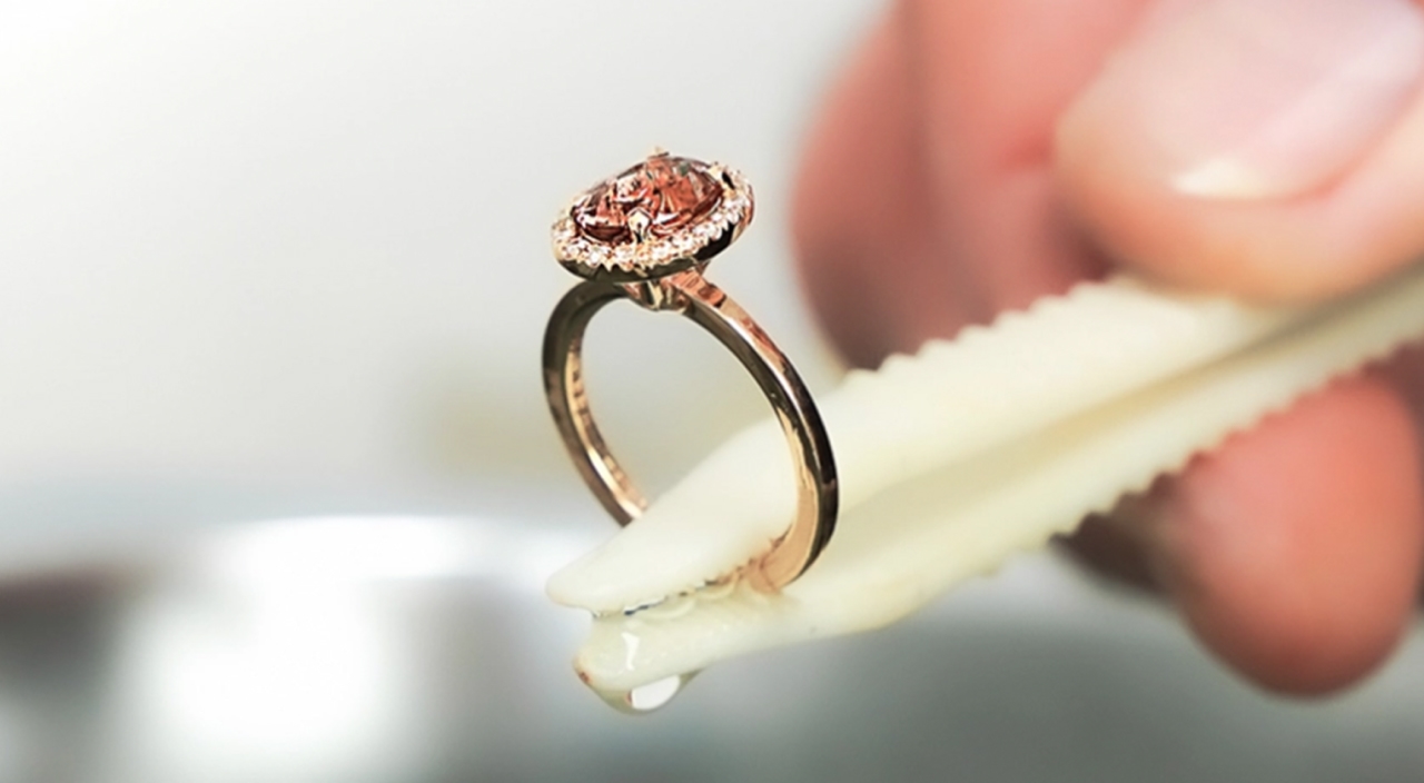 Uw sieraden servicen