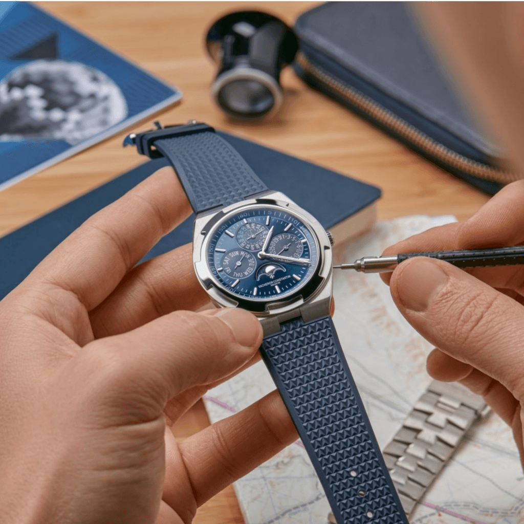 Vacheron Constantin Overseas Perpetual Calendar Ultra Thin 42mm - 4300V/220G-B945 - #6 Vacheron Constantin Overseas Perpetual Calendar Ultra Thin 42mm - 4300V/220G-B945 - #6