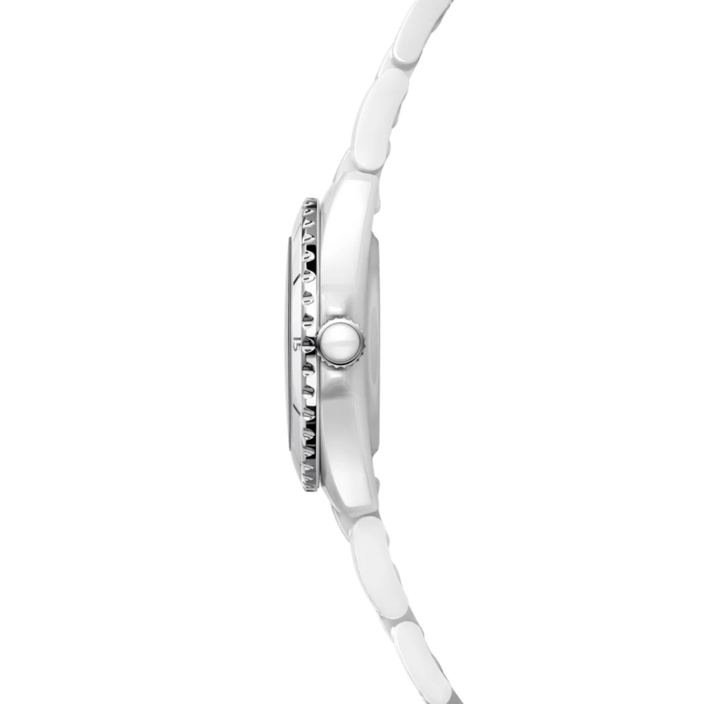 CHANEL J12 White Classic 38mm - H5700 - #4 CHANEL J12 White Classic 38mm - H5700 - #4