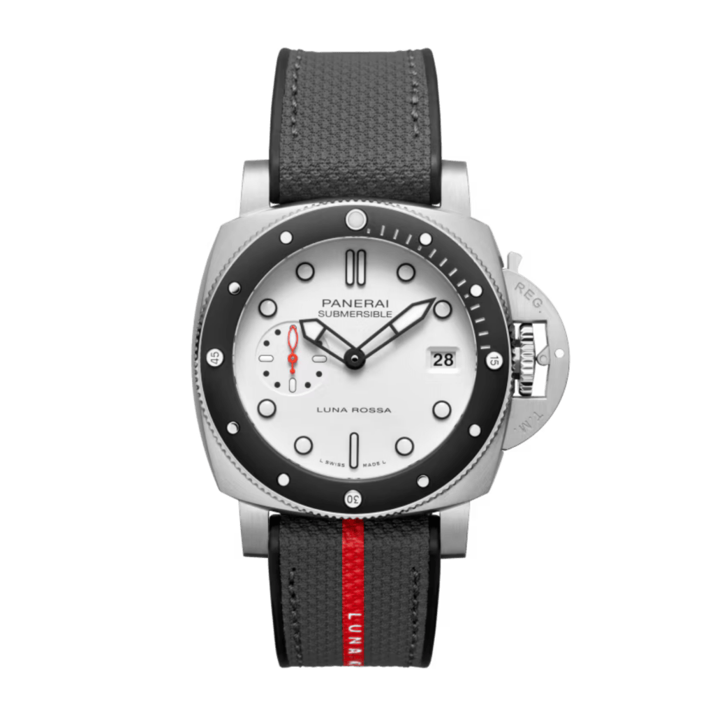 Panerai Luminor Submersible Luna Rossa 42mm - PAM01579 - #1 Panerai Luminor Submersible Luna Rossa 42mm - PAM01579 - #1