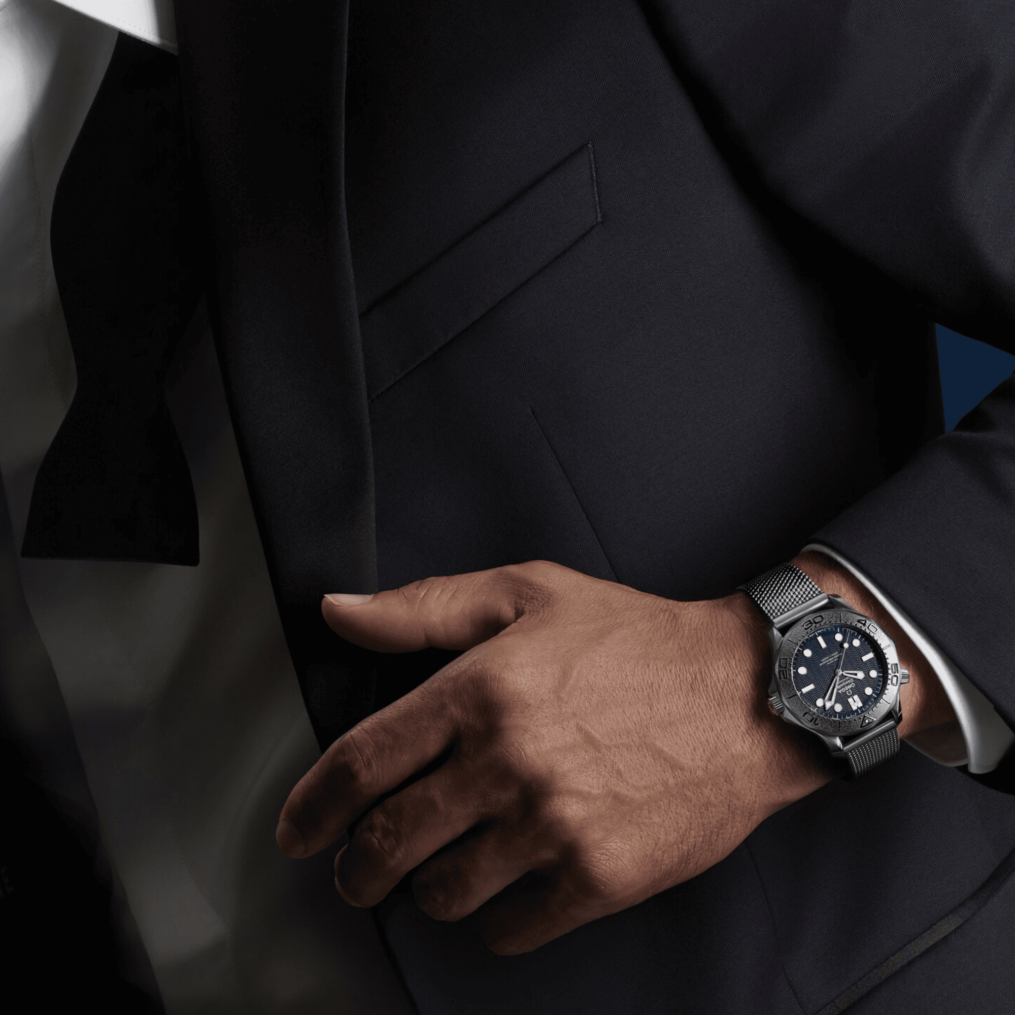 OMEGA Seamaster Diver 300M James Bond 42mm - 210.30.42.20.03.004 - #6 OMEGA Seamaster Diver 300M James Bond 42mm - 210.30.42.20.03.004 - #6