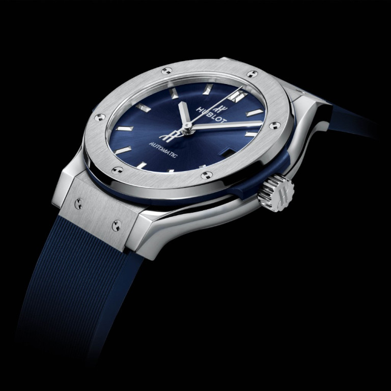 Hublot Classic Fusion Titanium Blue 38mm - 565.NX.7170.RX - #3 Hublot Classic Fusion Titanium Blue 38mm - 565.NX.7170.RX - #3
