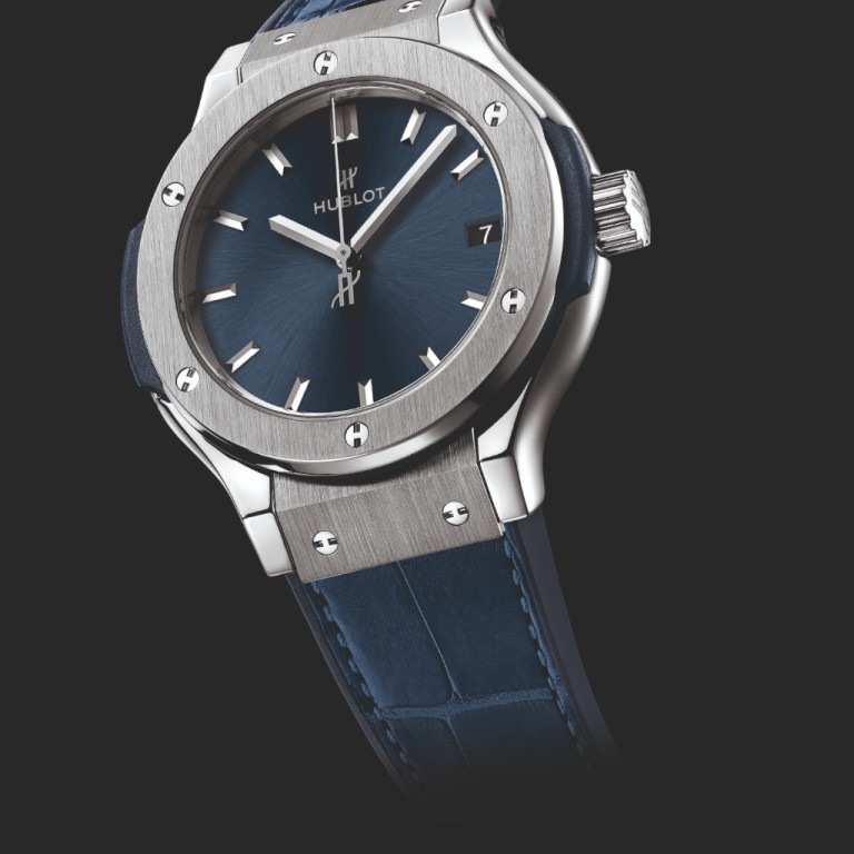 Hublot Classic Fusion Titanium Blue 33mm - 581.NX.7170.LR - #3 Hublot Classic Fusion Titanium Blue 33mm - 581.NX.7170.LR - #3