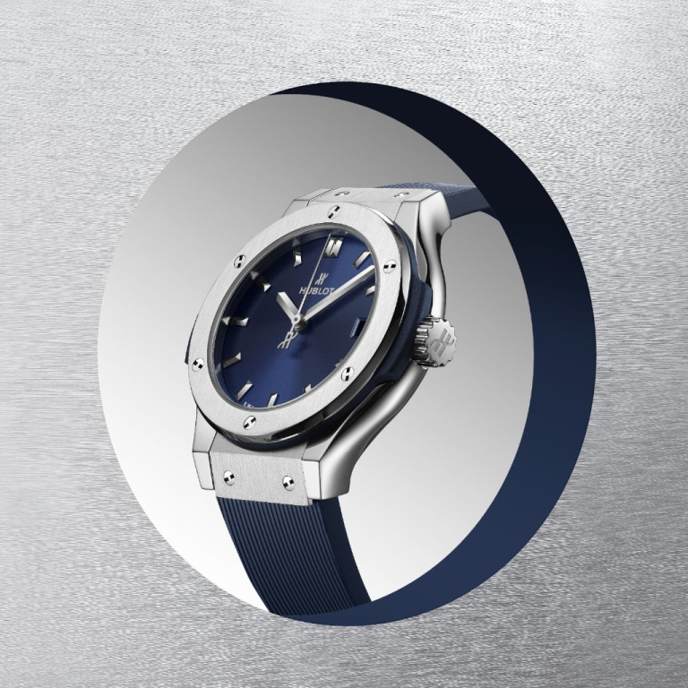 Hublot Classic Fusion Titanium Blue 33mm - 581.NX.7170.RX - #5 Hublot Classic Fusion Titanium Blue 33mm - 581.NX.7170.RX - #5