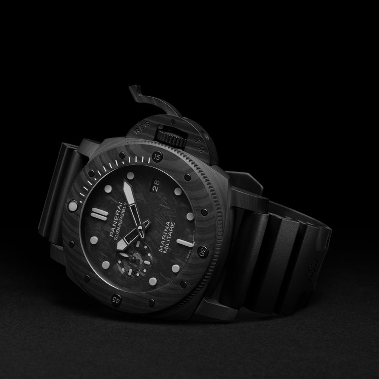 Panerai Luminor Submersible Marina Militare Carbotech 47mm - PAM02979 - #2 Panerai Luminor Submersible Marina Militare Carbotech 47mm - PAM02979 - #2