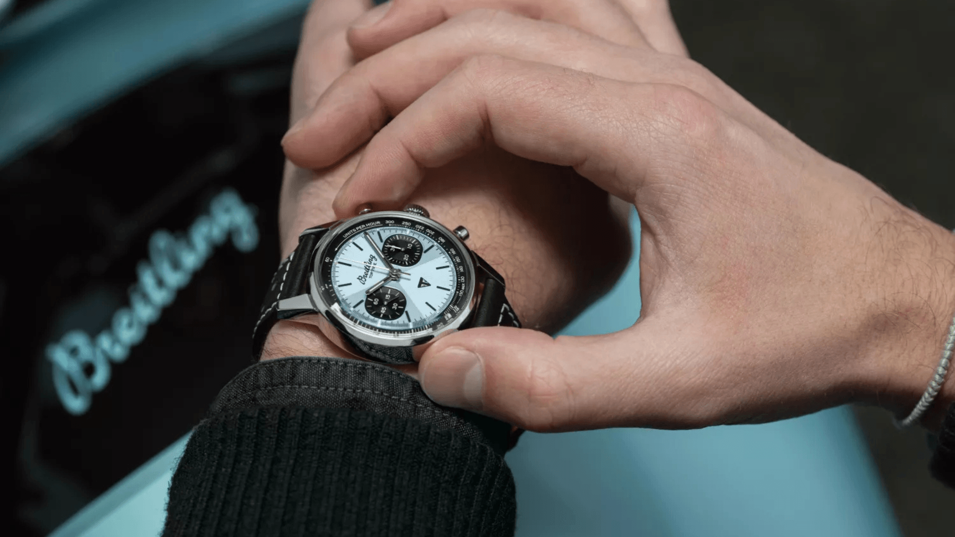 Breitling Top Time B01 Triumph Breitling Top Time B01 Triumph