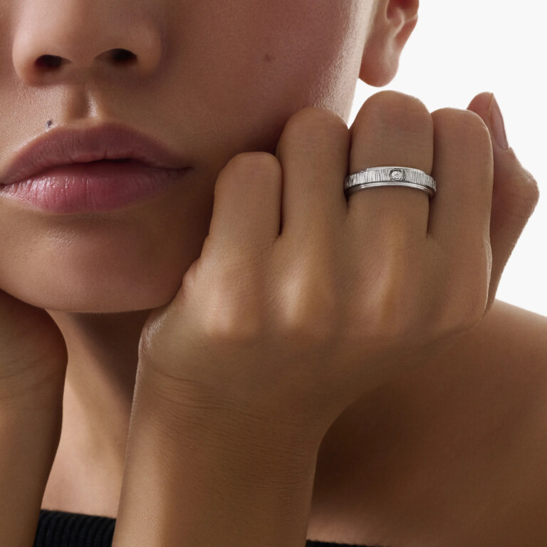 Piaget Possession ring witgoud met diamant - G34P8K00 - #2 Piaget Possession ring witgoud met diamant - G34P8K00 - #2