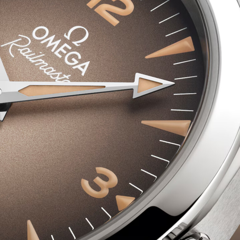 Omega Seamaster Railmaster 38mm - 235.10.38.20.13.001 - #3 Omega Seamaster Railmaster 38mm - 235.10.38.20.13.001 - #3