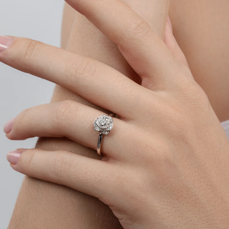Piaget Rose ring witgoud met diamant - G34UR500 - #2 Piaget Rose ring witgoud met diamant - G34UR500 - #2