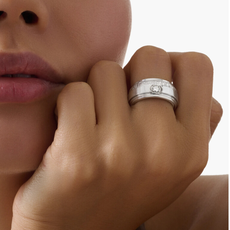 Piaget Possession ring witgoud met diamant - G34P8N00 - #4 Piaget Possession ring witgoud met diamant - G34P8N00 - #4