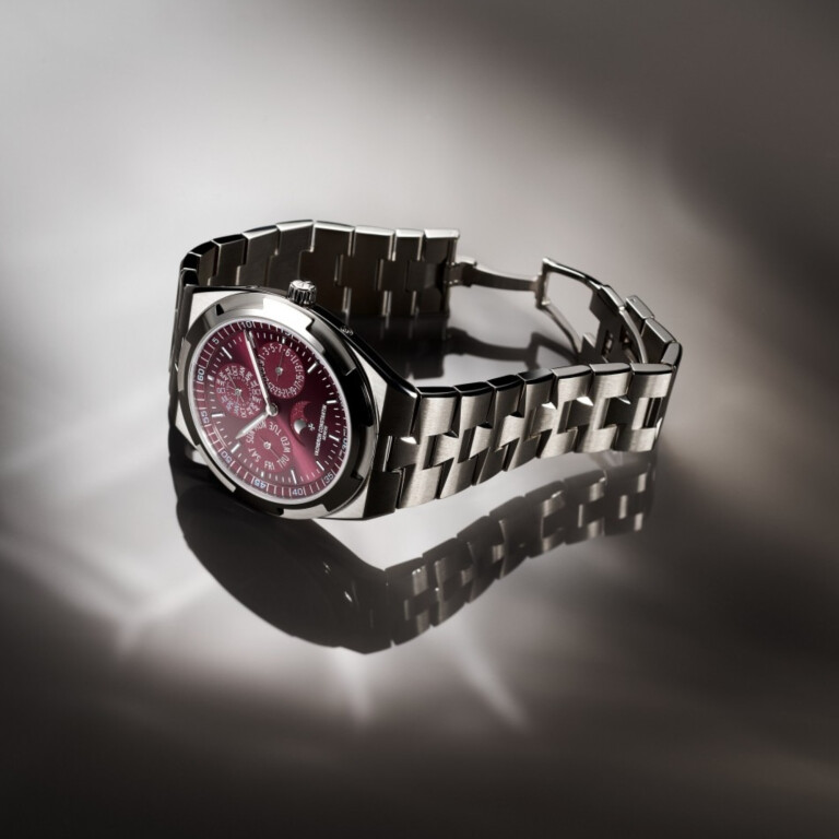 Vacheron Constantin Overseas Perpetual Calendar Ultra Thin 42mm - 4300/220G-H151 - #5 Vacheron Constantin Overseas Perpetual Calendar Ultra Thin 42mm - 4300/220G-H151 - #5