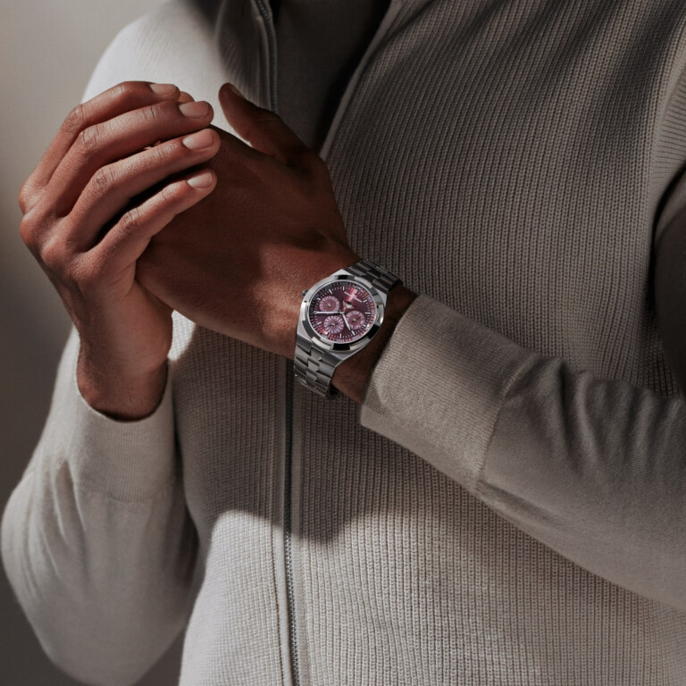 Vacheron Constantin Overseas Perpetual Calendar Ultra Thin 42mm - 4300/220G-H151 - #9 Vacheron Constantin Overseas Perpetual Calendar Ultra Thin 42mm - 4300/220G-H151 - #9