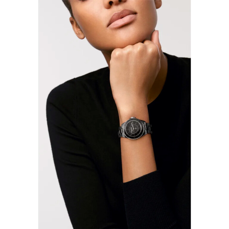 CHANEL J12 Phantom Black 33mm - H6346 - #4 CHANEL J12 Phantom Black 33mm - H6346 - #4