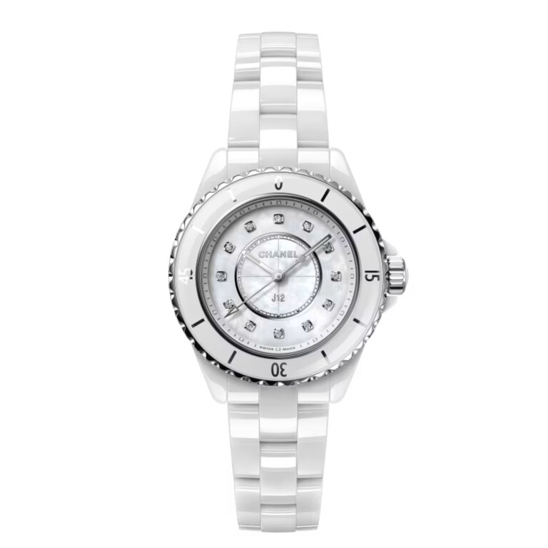 J12 33mm - CHANEL  - H5704 J12 33mm - CHANEL - H5704