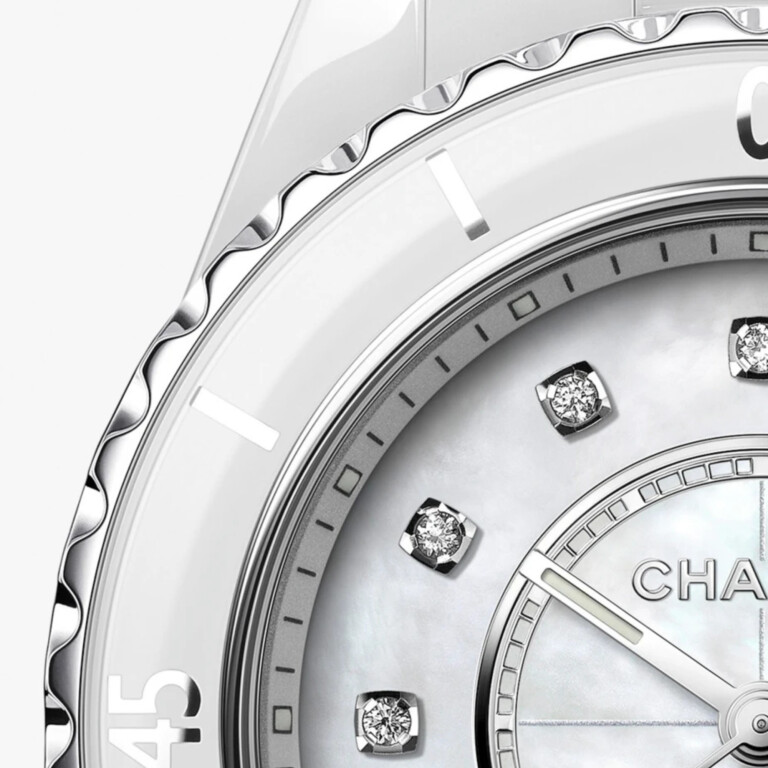 CHANEL J12 White Mother of Pearl & Diamond Indicators 33mm - H5704 - #4 CHANEL J12 White Mother of Pearl & Diamond Indicators 33mm - H5704 - #4