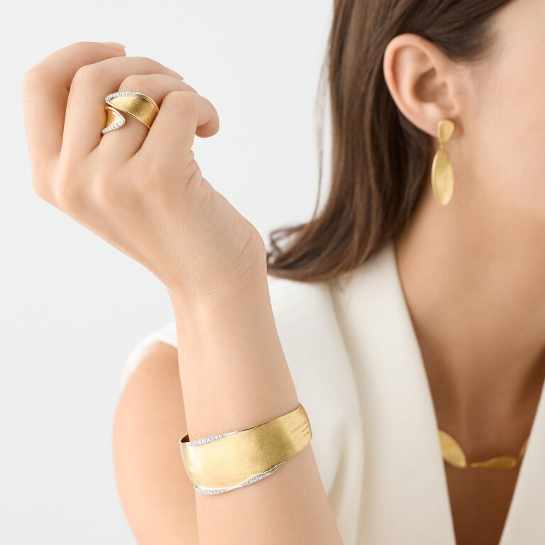 Marco Bicego Lunaria Twist ring geelgoud met diamant - AB661-B - #4 Marco Bicego Lunaria Twist ring geelgoud met diamant - AB661-B - #4