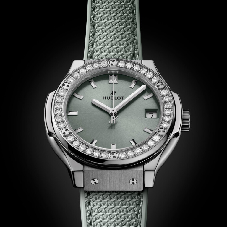 Hublot Classic Fusion Titanium Sage Green Diamonds 33mm - 581.NX.891G.NR.1104 - #3 Hublot Classic Fusion Titanium Sage Green Diamonds 33mm - 581.NX.891G.NR.1104 - #3