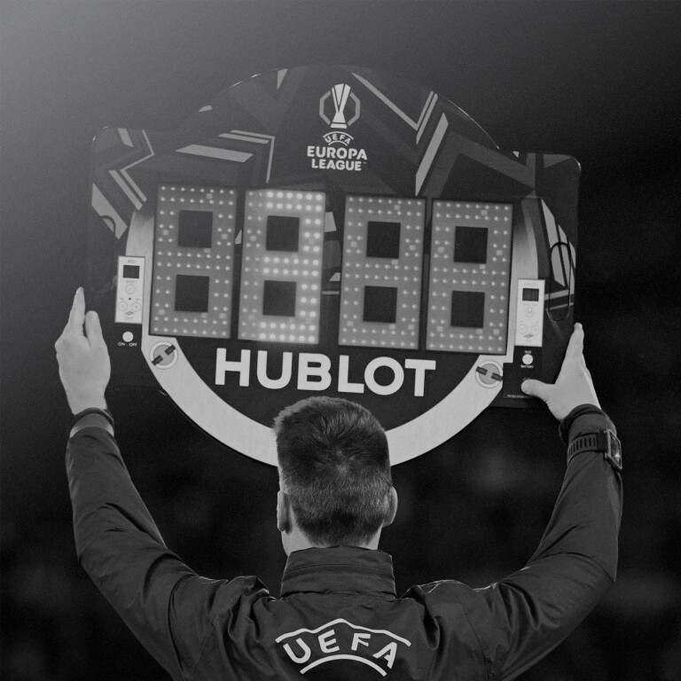 Hublot Classic Fusion Chronograph Uefa Europa League Titanium 42mm - 541.NQ.1470.RX.UEL26 - #7 Hublot Classic Fusion Chronograph Uefa Europa League Titanium 42mm - 541.NQ.1470.RX.UEL26 - #7