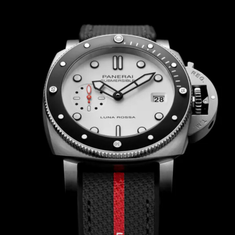 Panerai Luminor Submersible Luna Rossa 42mm - PAM01579 - #4 Panerai Luminor Submersible Luna Rossa 42mm - PAM01579 - #4