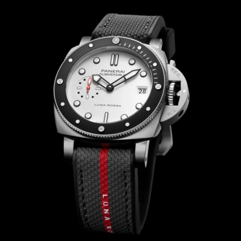 Panerai Luminor Submersible Luna Rossa 42mm - PAM01579 - #5 Panerai Luminor Submersible Luna Rossa 42mm - PAM01579 - #5