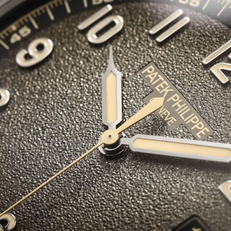 Patek Philippe Calatrava Date 40mm - 5226G-001 - #4 Patek Philippe Calatrava Date 40mm - 5226G-001 - #4