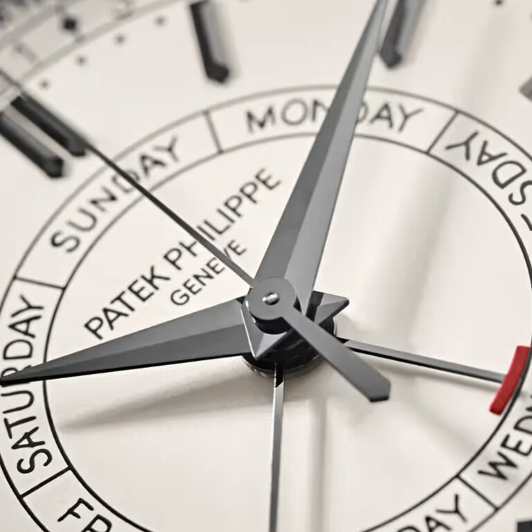 Patek Philippe Complications Calatrava Weekly Calendar 40mm - 5212A-001 - #4 Patek Philippe Complications Calatrava Weekly Calendar 40mm - 5212A-001 - #4