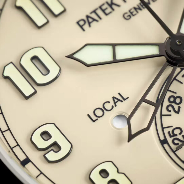 Patek Philippe Complications Calatrava Pilot Travel Time 42mm - 5524G-010 - #8 Patek Philippe Complications Calatrava Pilot Travel Time 42mm - 5524G-010 - #8