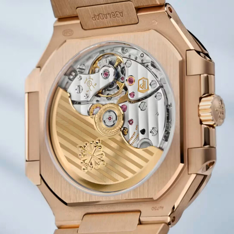 Patek Philippe Cubitus 40mm - 7128/1R-001 - #7 Patek Philippe Cubitus 40mm - 7128/1R-001 - #7