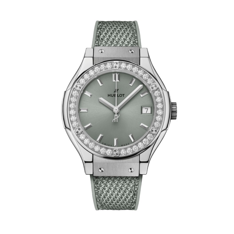 Classic Fusion 33mm - Hublot - 581.NX.891G.NR.1104 Classic Fusion 33mm - Hublot - 581.NX.891G.NR.1104