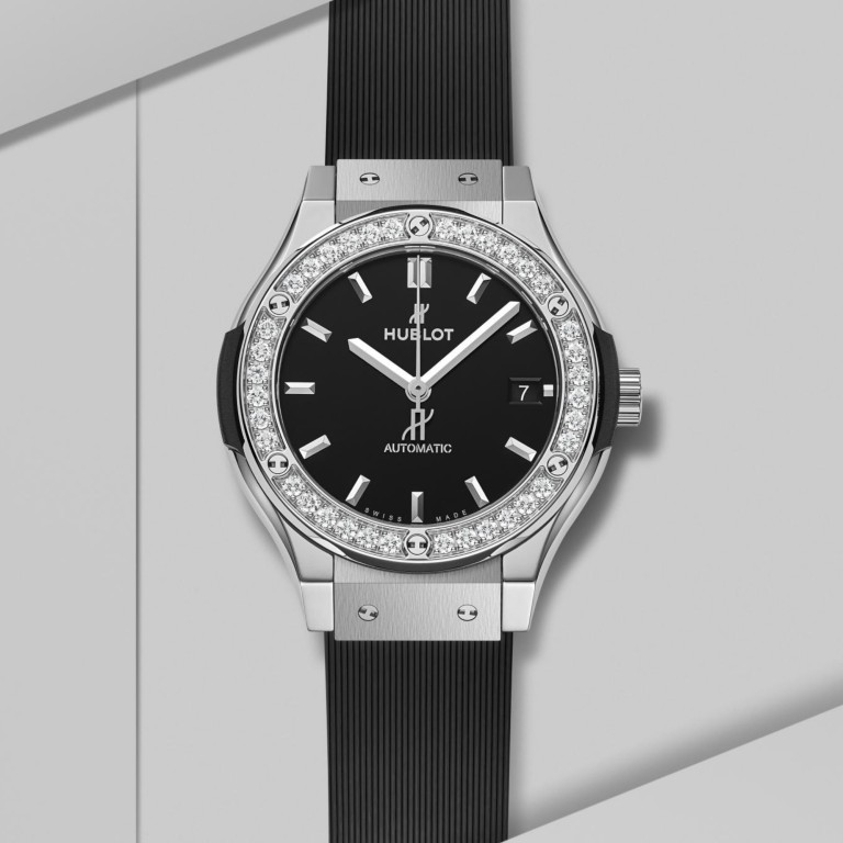 Hublot Classic Fusion Titanium Diamonds 38mm - 565.NX.1470.RX.1204 - #3 Hublot Classic Fusion Titanium Diamonds 38mm - 565.NX.1470.RX.1204 - #3