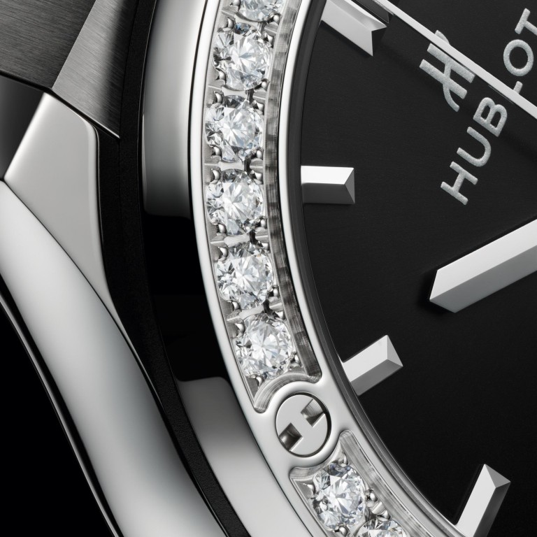 Hublot Classic Fusion Titanium Diamonds 38mm - 565.NX.1470.RX.1204 - #4 Hublot Classic Fusion Titanium Diamonds 38mm - 565.NX.1470.RX.1204 - #4