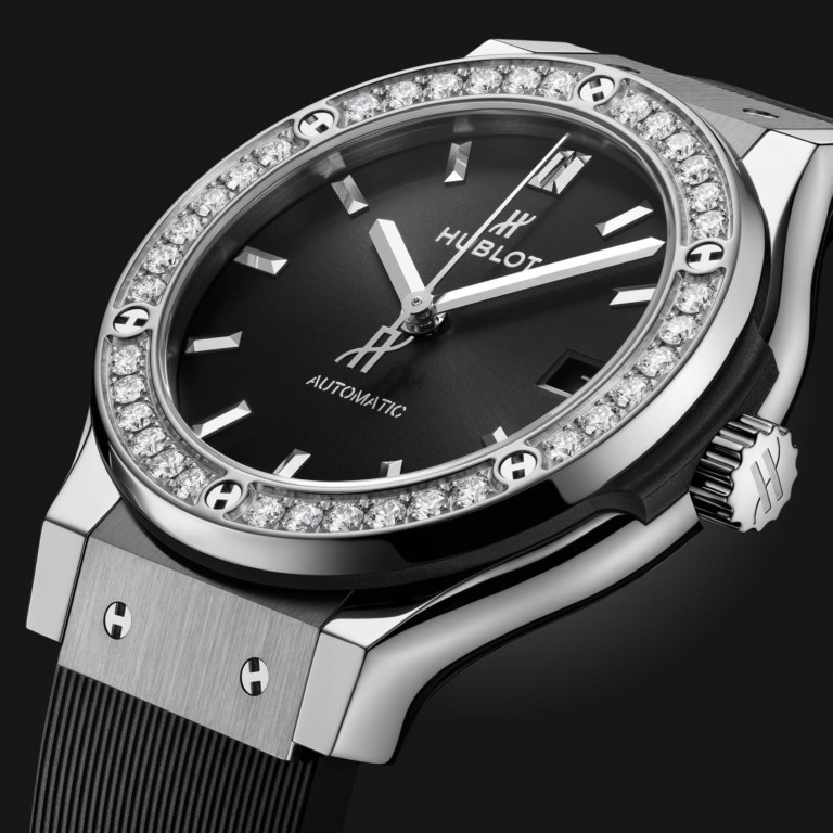 Hublot Classic Fusion Titanium Diamonds 38mm - 565.NX.1470.RX.1204 - #5 Hublot Classic Fusion Titanium Diamonds 38mm - 565.NX.1470.RX.1204 - #5