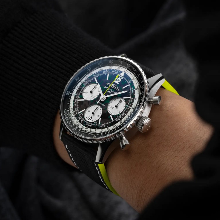 Breitling Navitimer B01 Chronograph Aston Martin Formula one 43mm - EB01381A1B1X1 - #5 Breitling Navitimer B01 Chronograph Aston Martin Formula one 43mm - EB01381A1B1X1 - #5